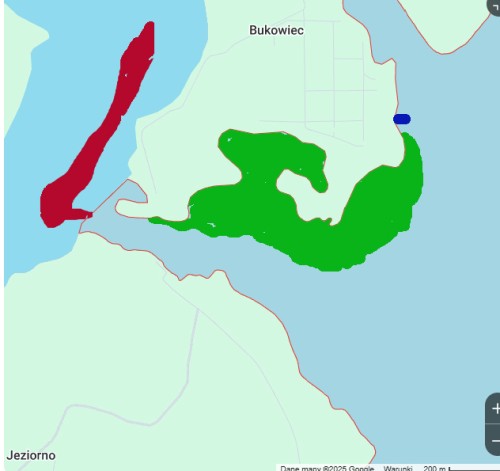 na niebiesko jedno miejsce do zacumowania ,na zielono trzciny na czerwono przesnyk problematyczny w nawigacji na płaskim..