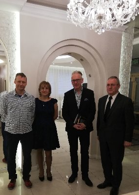 Goście z Panem Burmistrzem (w ostatnim dniu urzędowania).jpg