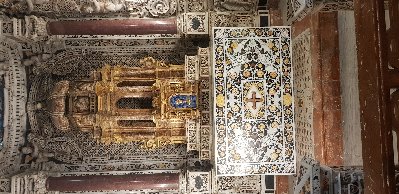 Ołtarz w kaplicy Klasztoru Monreale