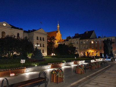 Stary Rynek - widok na Fare