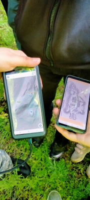 Szukanie pozostałości po zabudowania fortu.